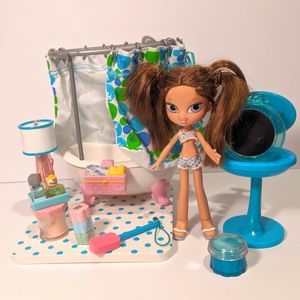Bratz Kidz Phoebe Doll Bath Tub Shower Playset
